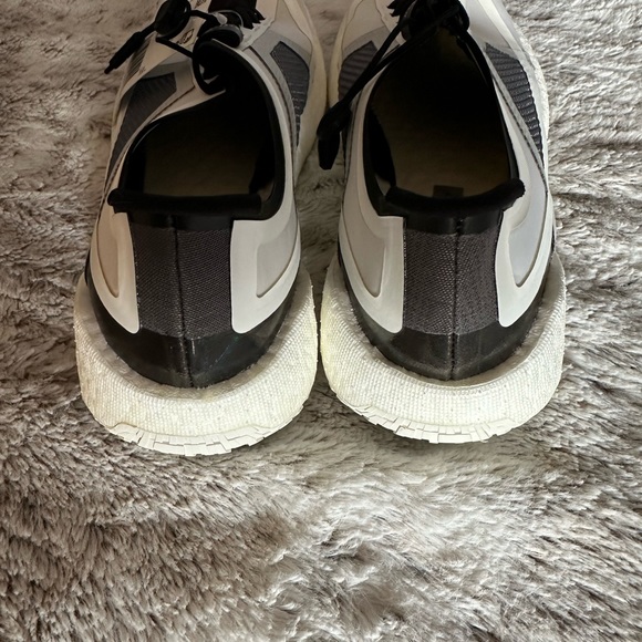 ADIDAS by STELLA MCCARTNEY PulseBOOST HD Sneakers size 9.5 New with tags and bo - Picture 11 of 14